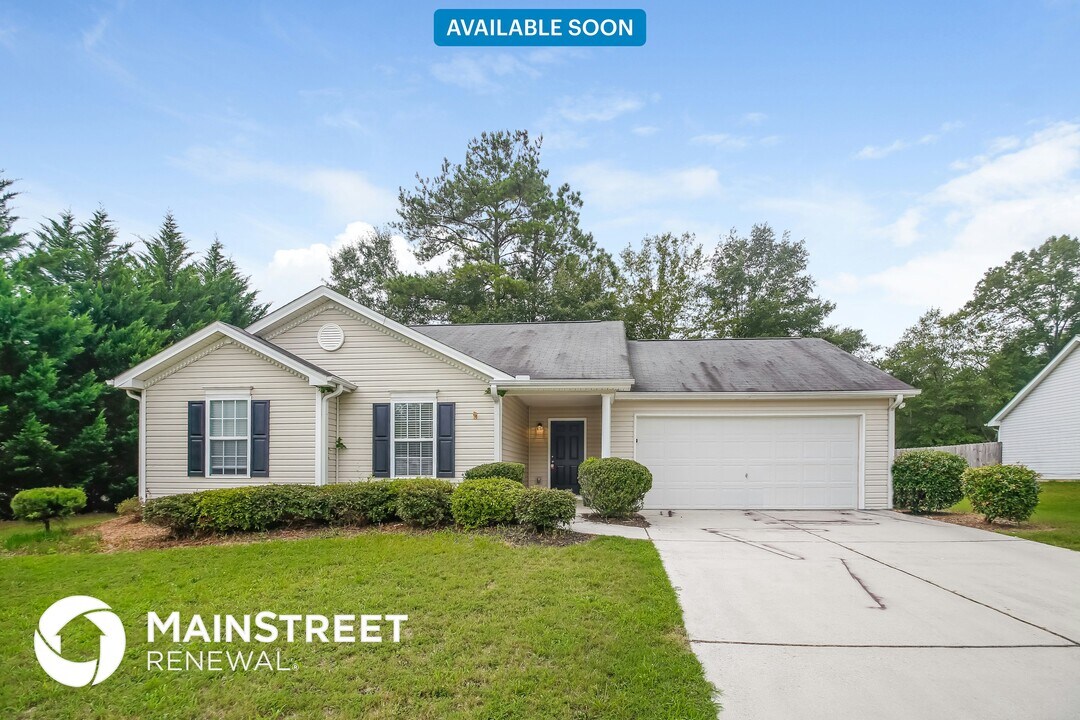 207 Johnny Ln in Dallas, GA - Building Photo