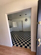 1944 Idlewood Cir in Hanford, CA - Building Photo - Building Photo
