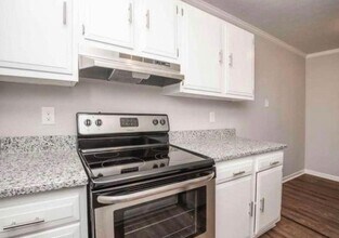 The Views on Inskip in Knoxville, TN - Foto de edificio - Building Photo