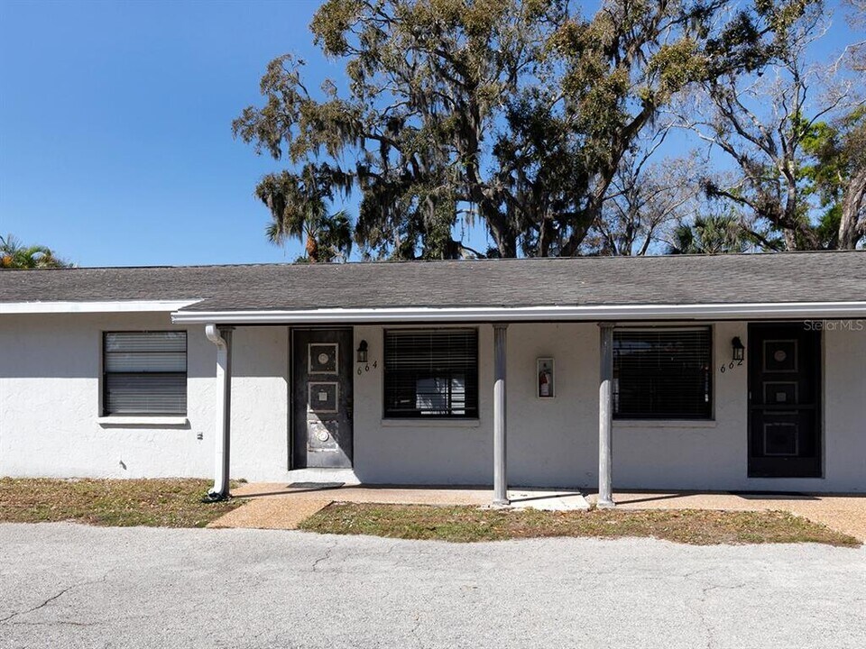 662 Substation Rd in Venice, FL - Building Photo