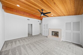 255 W Camino Buena Vista in Palm Springs, CA - Building Photo - Building Photo