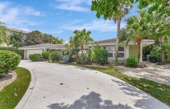 1350 Spanish River Rd in Boca Raton, FL - Building Photo - Building Photo