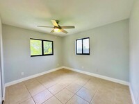 709 SE 8th Terrace in Cape Coral, FL - Building Photo - Building Photo