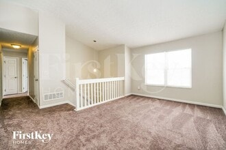 5993 Brookmont Dr in Hilliard, OH - Building Photo - Building Photo