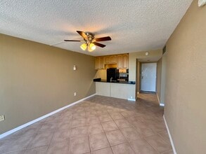 3312 Northside Dr, Unit 316 in Key West, FL - Building Photo - Building Photo