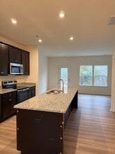 235 Greenpark Rd in Sandston, VA - Building Photo - Building Photo