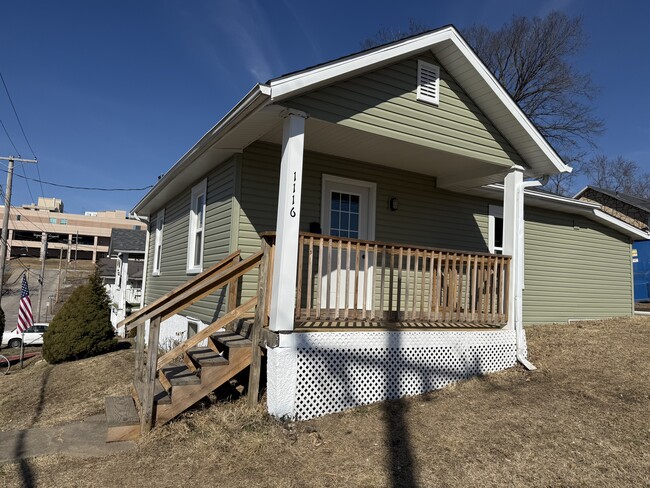 property at 1116 Adams St