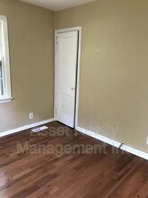 2315 Greenfield Ln in Knoxville, TN - Building Photo - Building Photo