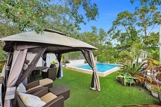 3861 Kumquat Ave in Miami, FL - Building Photo - Building Photo