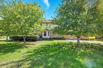 6671 Foxfield Dr in Mason, OH - Building Photo - Building Photo