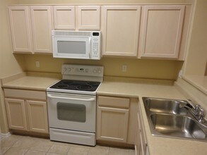 2435 W Waterway Pl in Tucson, AZ - Building Photo - Building Photo