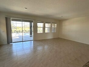 7604 Oakmoss Loop in Davenport, FL - Building Photo - Building Photo