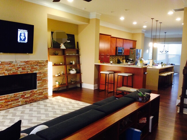 210 Alderwood Point, Unit Lot 75 in Sandy Springs, GA - Building Photo - Building Photo