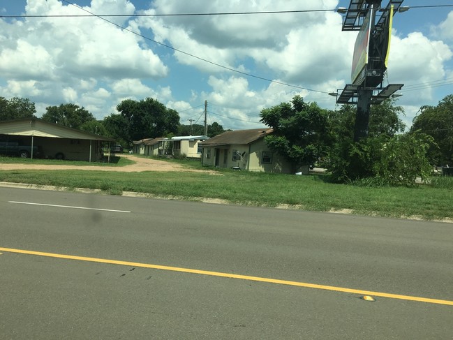 Rental Units in Cuero Texas