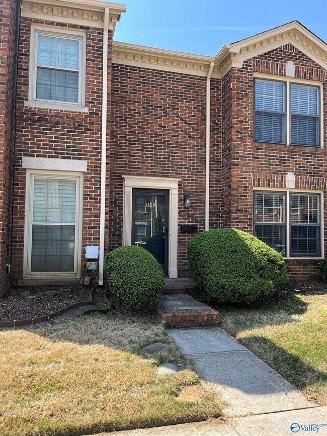 property at 1008 Heatherwood Dr SE