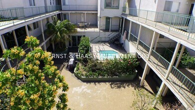 445 W 6th St in Long Beach, CA - Building Photo - Building Photo