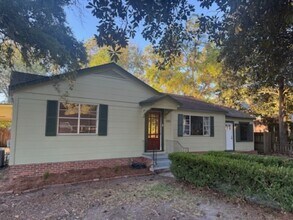 1313 Camp St in Hattiesburg, MS - Building Photo - Building Photo