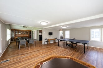 Freedom Acres MHC in Muncie, IN - Foto de edificio - Interior Photo