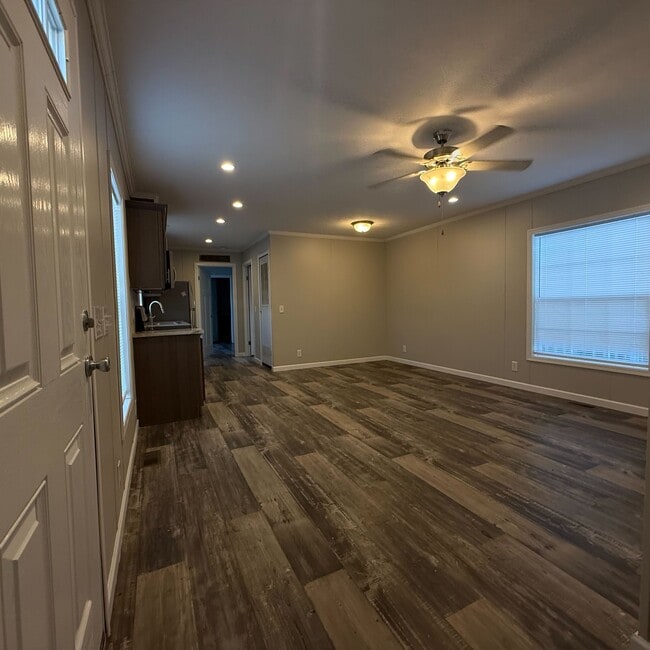 10610 State Rte 762 in Lockbourne, OH - Building Photo - Building Photo