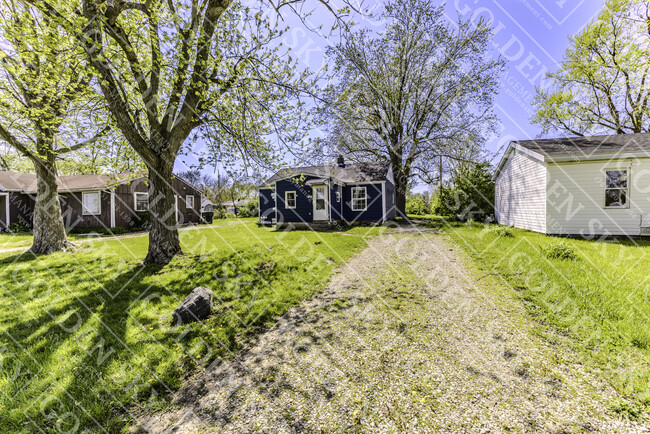 property at 2411 N Turner St