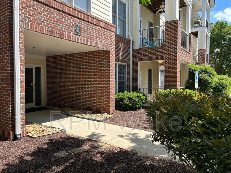 801 Moratuck Dr in Raleigh, NC - Building Photo