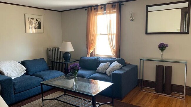 12 Homer St in Watertown, MA - Building Photo - Building Photo