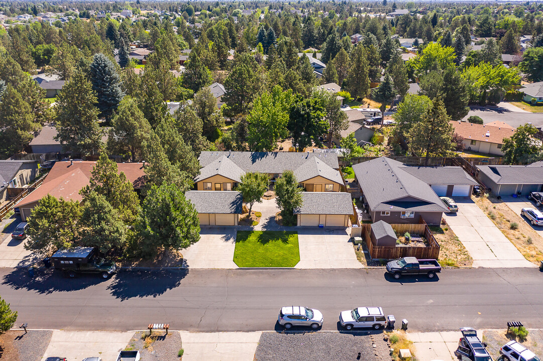 1812 NE Wichita Way in Bend, OR - Building Photo