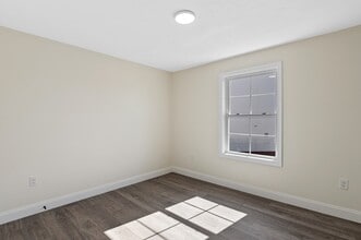 472 Essex St in Lynn, MA - Building Photo - Building Photo