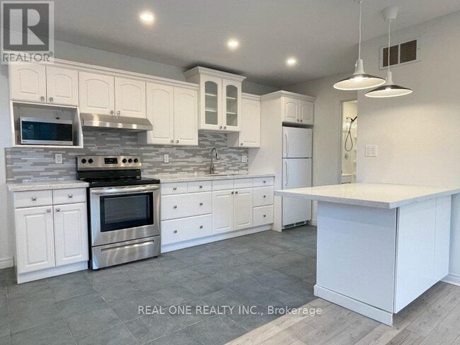 property at 2116 Mountainside Dr