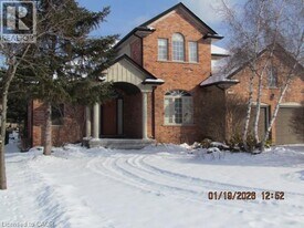 5542 Twelve Mile Trail in Burlington, ON - Building Photo