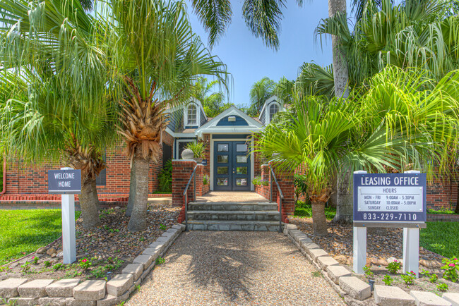 Sawgrass Apartments in Corpus Christi, TX - Foto de edificio - Building Photo