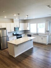 825 Falls Grove Trl in High Point, NC - Building Photo - Building Photo