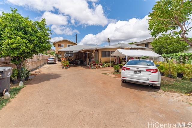 94-216-216 Makamaka Pl in Waipahu, HI - Building Photo - Building Photo