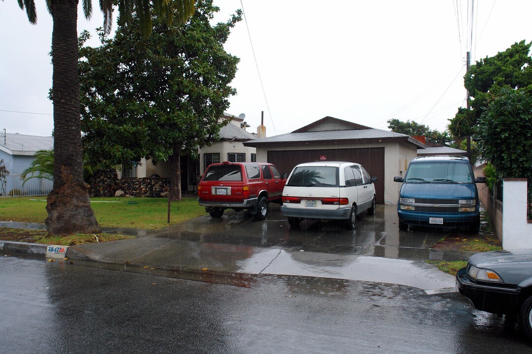 3847 W 110th St in Inglewood, CA - Building Photo