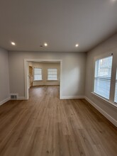 2688 E 128th St, Unit 1 in Cleveland, OH - Foto de edificio - Building Photo