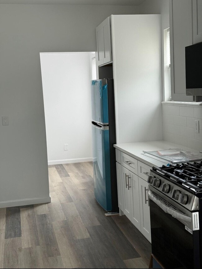 property at 1432 St Lawrence Ave