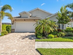 28001 Longboat Key Run in Bonita Springs, FL - Building Photo - Building Photo