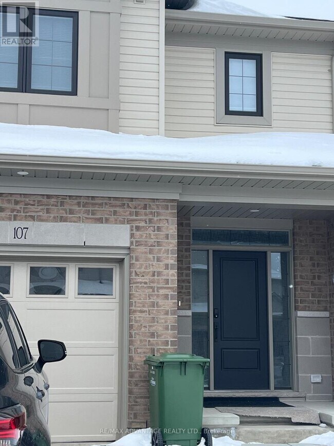 107 Cortland Terrace in St Thomas, ON - Building Photo - Building Photo