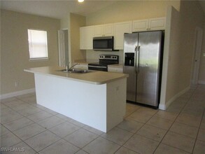 823 Meadow Rd in Lehigh Acres, FL - Building Photo - Building Photo