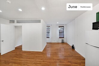 41 W 46th St in New York, NY - Building Photo - Building Photo