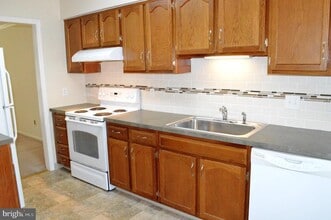 422 Briar Creek Dr in Hockessin, DE - Building Photo - Building Photo