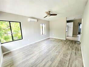1920 SW 4th Ave, Unit 4 in Fort Lauderdale, FL - Building Photo - Building Photo