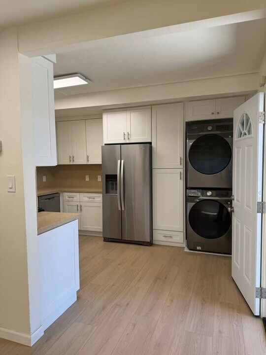 32 Wharf Dr in Bay Point, CA - Building Photo