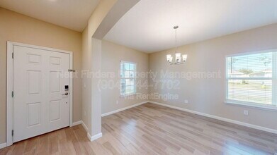 1833 Mathews Manor Dr in Jacksonville, FL - Building Photo - Building Photo