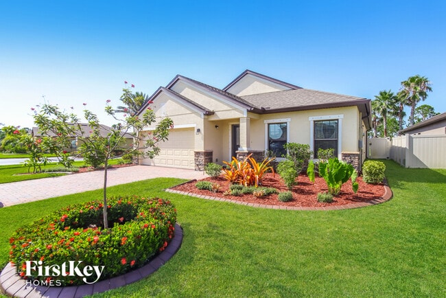 498 Dillard Dr SE in Palm Bay, FL - Building Photo - Building Photo