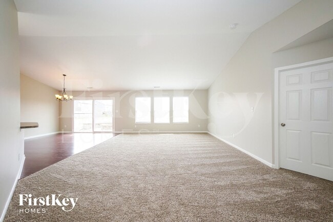 6055 W Brickell Ln in McCordsville, IN - Foto de edificio - Building Photo