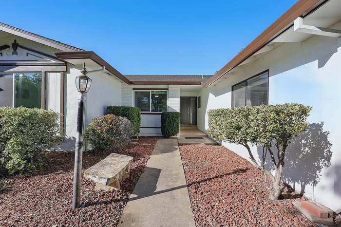 5011 Doyle Rd in San Jose, CA - Building Photo
