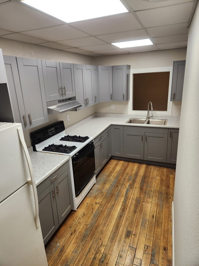 property at 109 Grand Ave E