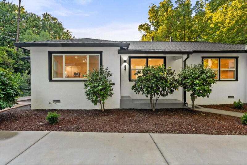5370 Moddison Ave in Sacramento, CA - Building Photo