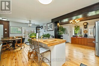 20 Sunnyshore Park Dr in Mckellar, ON - Building Photo - Building Photo